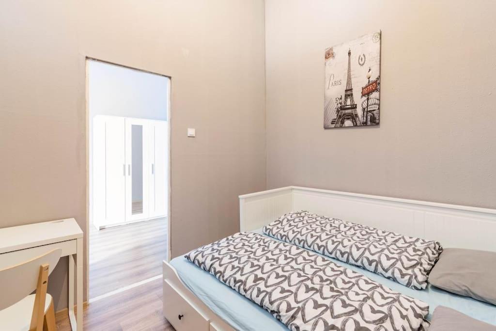 Queen Erzsebet Apartment Будапеща Екстериор снимка