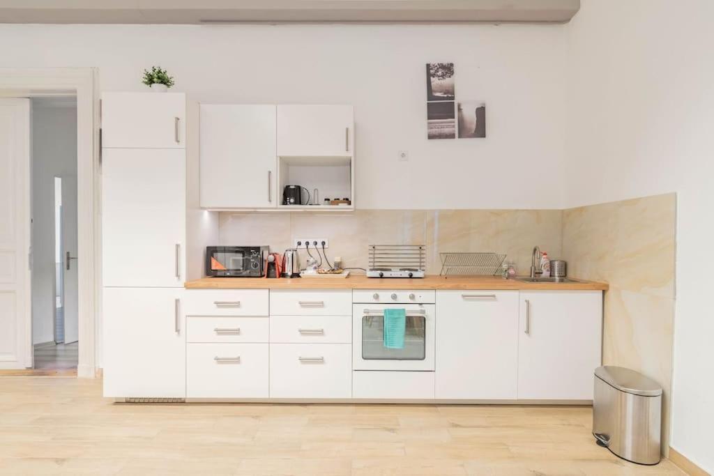 Queen Erzsebet Apartment Будапеща Екстериор снимка